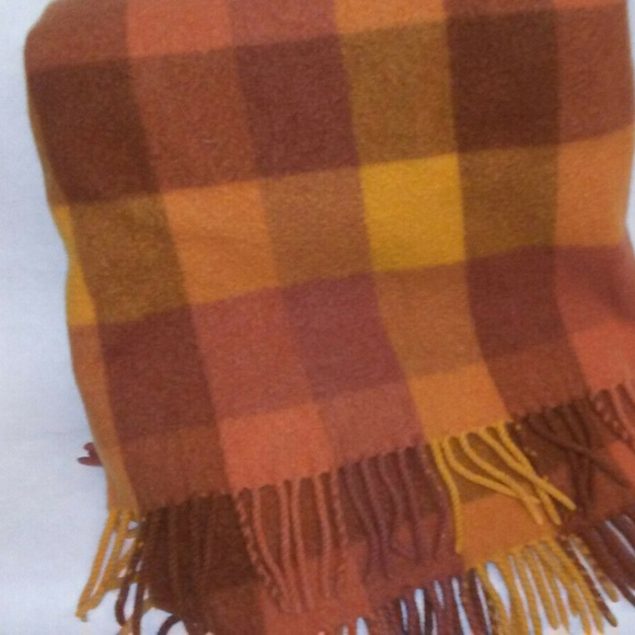 More Blankets all are discounted - Picture 3 of 3